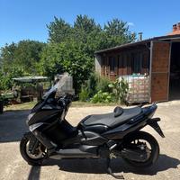 Yamaha T Max - 2011