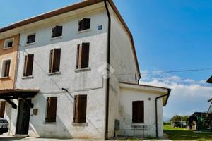 CASA DI CORTE A CORNUDA