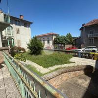 2 LOCALI A GASSINO TORINESE