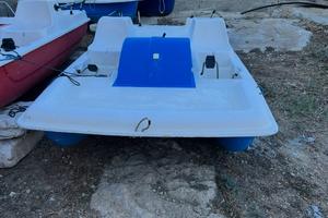 Pedalò con e senza scivolo