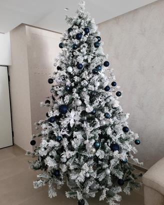 Albero di Natale Innevato