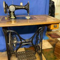 Macchina da cucire d'epoca Gritzner