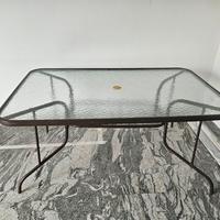 Tavolo da esterno in vetro 