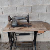 Macchina da cucire Singer anni 30'