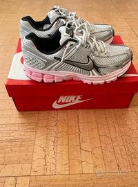 Nike Zoom Vomero5 WMNS -39