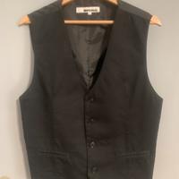 Gilet con chiusura a 4 bottoni