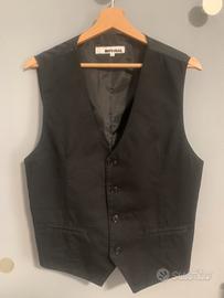 Gilet con chiusura a 4 bottoni