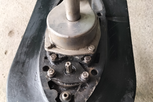 Piede Mercury 115 2t