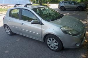 Renault Clio III con gancio traino