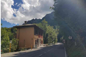 Casa indipendente mezzo montagna