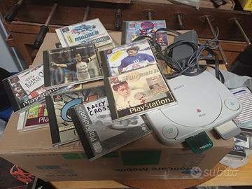 PLAY STATION 1 SLIM