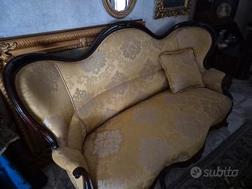 Divano e due poltrone