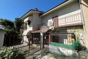 CASA SEMINDIPENDENTE A BAGNOLO PIEMONTE