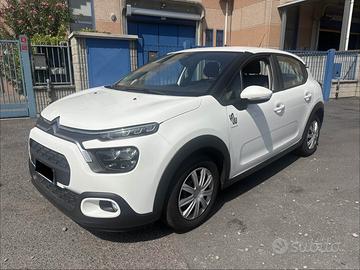CITROEN C3 PureTech 1.2 YOU