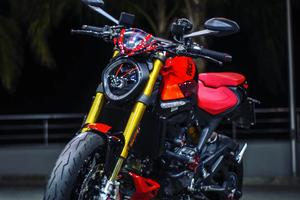 Ducati Monster 937 SP 