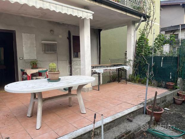 Verbania - Zoverallo - Trilocale con cortile priva