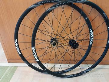 Coppia ruote MICHE Synium DX Axy Shimano 11V Disc