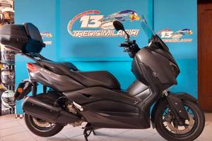 YAMAHA X-MAX 300