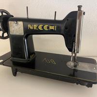 Macchina da Cucire Necchi