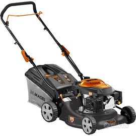 Rasaerba con motore a scoppio 