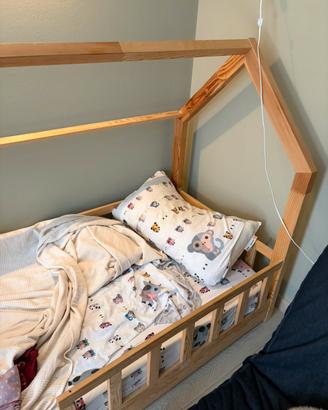 Letti montessori a casetta in legno naturale