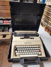 MACCHINA DA SCRIVERE  "OLIVETTI LETTERA 35"