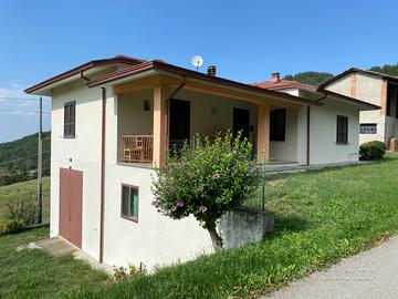 Villa indipendente e portico in Alta Valtidone