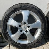 Treno gomme compreso di cerchi in lega w169