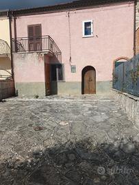 Casa con ingresso indipendente