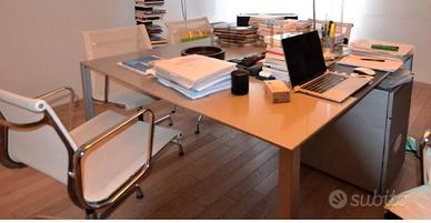 Tavolo di design Less di Unifor