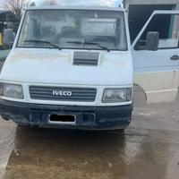Iveco daily cassone 4 metri