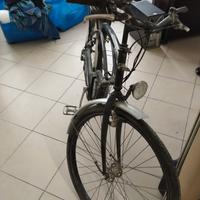 BICICLETTA ELETTRICA STILE RETRO'