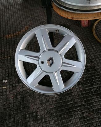 Set 4 cerchi in lega originali R16 Renault Laguna