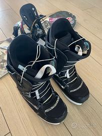 Snowboard donna tavola attacchi scarpone burton