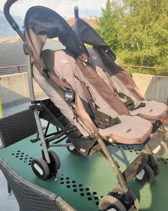 PASSEGGINO GEMELLARE LEGGERO