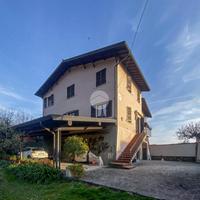 CASA SEMINDIPENDENTE A TOSCOLANO-MADERNO