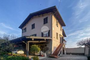 CASA SEMINDIPENDENTE A TOSCOLANO-MADERNO