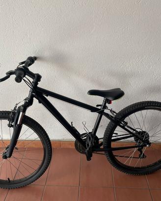 Mountain Bike “Rockrider” ST500