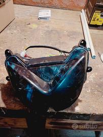 Faro nero per Aerox e nitro.