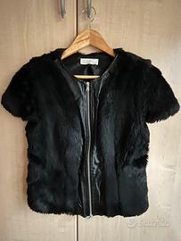 Pellicciotto nero maniche corte