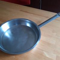 Padella a induzione marca Pintinox diametro 26