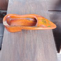 Scarpa in legno di ginepro 