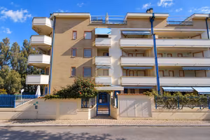 2 LOCALI A VASTO