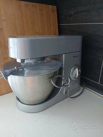 Impastatrice Kenwood Chef Premier KMC570+Accessori