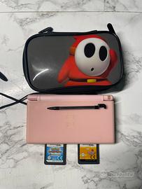 Nintendo ds lite + cooking mama + pokemon mystery