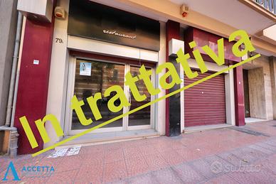 2 Vetrine a Taranto