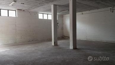 Locale artigiano idoneo x officine e altro