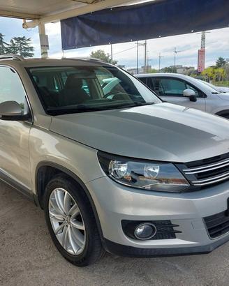 VOLKSWAGEN Tiguan 2.0 TDI 140 CV Sport & Style B