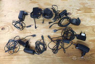 Carica batterie alimentatori 5v Mini USB e Jack