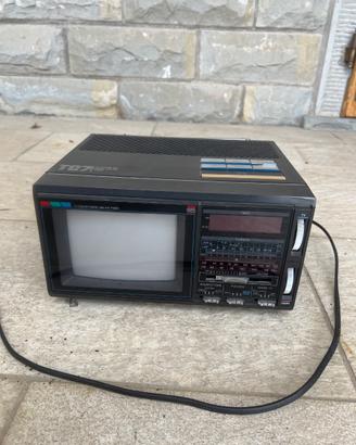 Televisione portatile vintage